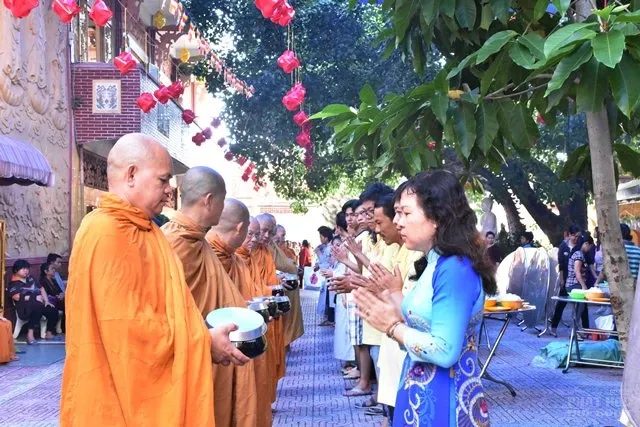 Tịnh Xá Lộc Uyển mừng lễ Vu Lan, tưởng niệm cố HT Thích Giác Đức viên tịch 4 Tịnh Xá Lộc Uyển mừng lễ Vu Lan, tưởng niệm cố HT Thích Giác Đức viên tịch image-1732289403355
