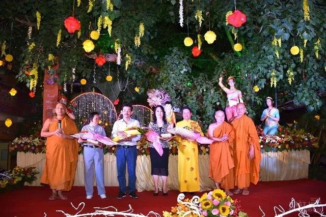 Tịnh xá Lộc Uyển mừng Phật đản thiêng liêng 2 Tịnh xá Lộc Uyển mừng Phật đản thiêng liêng image-1731747056682