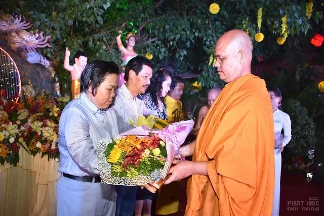 Tịnh xá Lộc Uyển mừng Phật đản thiêng liêng 3 Tịnh xá Lộc Uyển mừng Phật đản thiêng liêng image-1731747057338