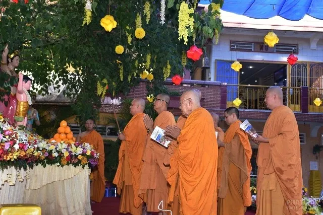 Tịnh xá Lộc Uyển mừng Phật đản thiêng liêng 11 Tịnh xá Lộc Uyển mừng Phật đản thiêng liêng image-1731747061816