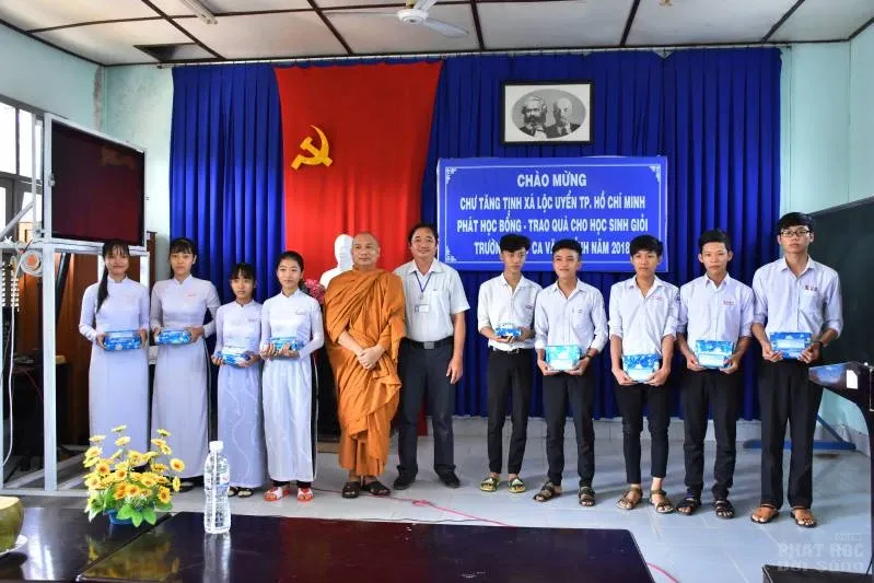 Tịnh xá Lộc Uyển từ thiện tại Mõ Cày Nam - Bến Tre 10 Tịnh xá Lộc Uyển từ thiện tại Mõ Cày Nam - Bến Tre image-1731944816414