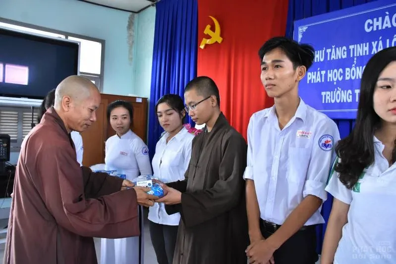 Tịnh xá Lộc Uyển từ thiện tại Mõ Cày Nam - Bến Tre 11 Tịnh xá Lộc Uyển từ thiện tại Mõ Cày Nam - Bến Tre image-1731944817308