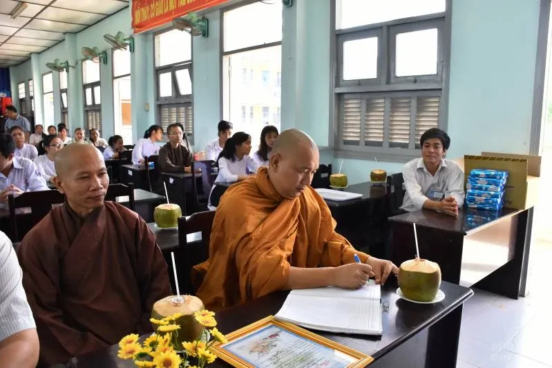 Tịnh xá Lộc Uyển từ thiện tại Mõ Cày Nam - Bến Tre 18 Tịnh xá Lộc Uyển từ thiện tại Mõ Cày Nam - Bến Tre image-1731944823558