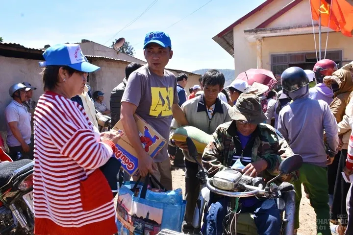 Tịnh xá Lộc Uyển và tịnh xá Ngọc Chơn trực thuộc Giáo đoàn 6 đi từ thiện tại Lâm Đồng 9 Tịnh xá Lộc Uyển và tịnh xá Ngọc Chơn trực thuộc Giáo đoàn 6 đi từ thiện tại Lâm Đồng image-1731943655462