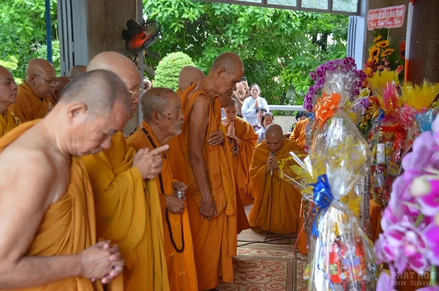 Tịnh xá Trung Tâm Q.Bình Thạnh tưởng niệm 64 năm ngày Tổ sư Minh Đăng Quang vắng bóng image-1731943874508