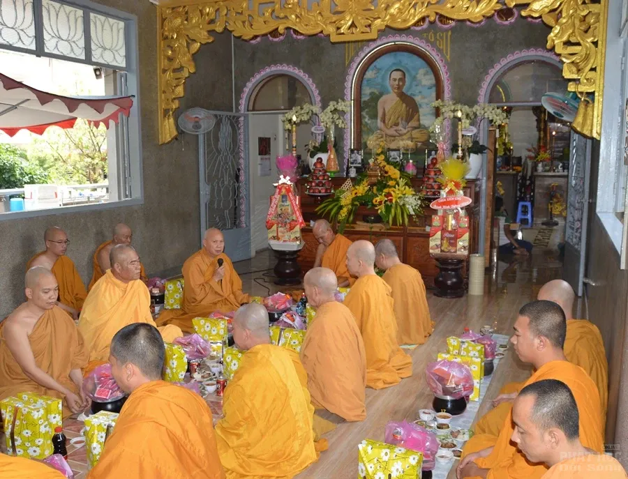 Tịnh xá Trung Tâm Q.Bình Thạnh tưởng niệm 64 năm ngày Tổ sư Minh Đăng Quang vắng bóng image-1731943876471
