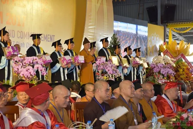 TP.HCM: Trang trọng lễ tốt nghiệp Cử nhân, Thạc sĩ Phật học image-1731940956722