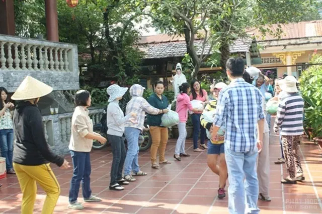 TP.Hồ Chí Minh: Hơn 800 phần quà dành cho người khiếm thị 8 TP.Hồ Chí Minh: Hơn 800 phần quà dành cho người khiếm thị image-1731725337582