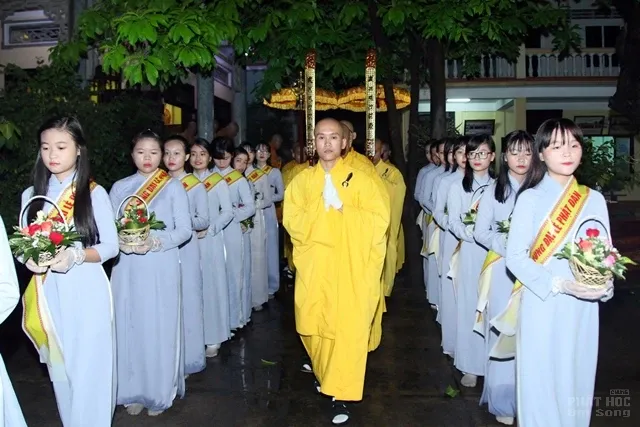 Trọng thể đại lễ Phật đản Tp. Biên Hòa 2016 image-1731746951543