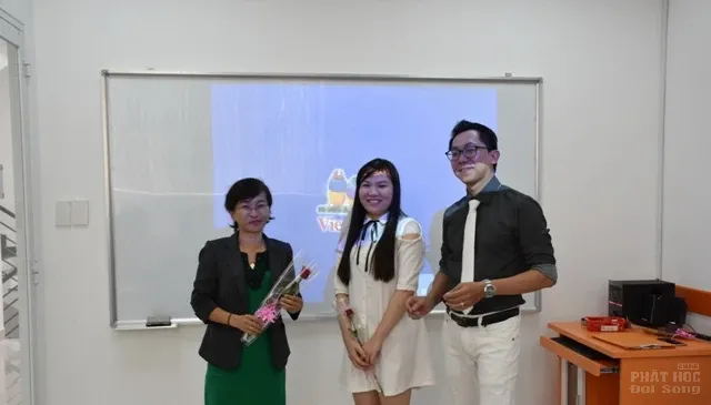 Trung tâm Anh Ngữ Nextgen trao chứng chỉ lớp học tình thương CLB Thiện Duyên image-1732288017055