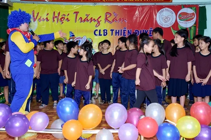 Trung thu đến với Lớp học tình thương Thiện Duyên 5 Trung thu đến với Lớp học tình thương Thiện Duyên image-1731940616793