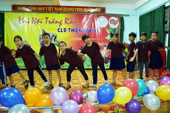 Trung thu đến với Lớp học tình thương Thiện Duyên 14 Trung thu đến với Lớp học tình thương Thiện Duyên image-1731940623260