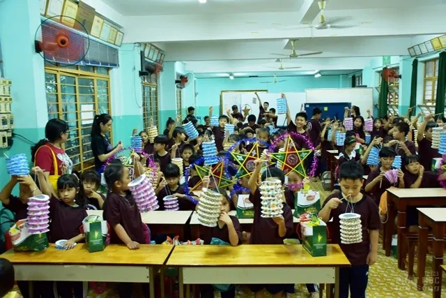 Trung thu đến với Lớp học tình thương Thiện Duyên 15 Trung thu đến với Lớp học tình thương Thiện Duyên image-1731940623980