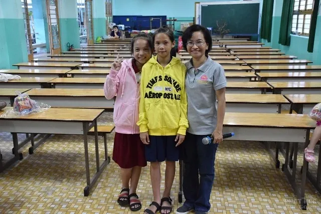Trung Thu sớm cho lớp học tình thương CLB Thiện Duyên image-1731919785107