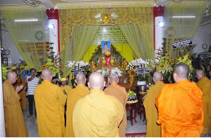 Trung ương GHPGVN viếng lễ Tang cố HT. Thích Huệ Đức 3 Trung ương GHPGVN viếng lễ Tang cố HT. Thích Huệ Đức image-1731938296992