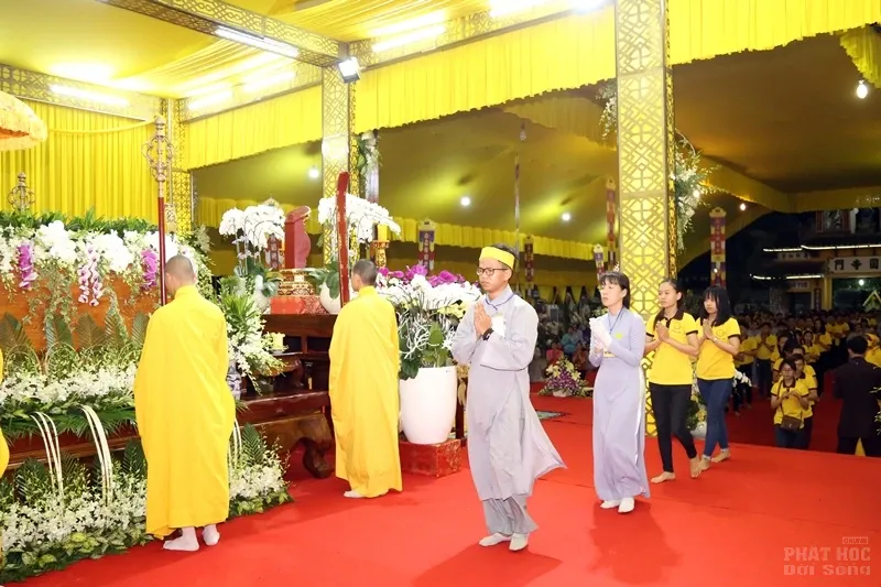 Trung ương GHPGVN viếng tang cố HT Thích Quang Đạo image-1731939561505