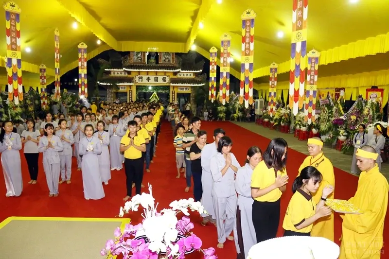 Trung ương GHPGVN viếng tang cố HT Thích Quang Đạo image-1731939562425