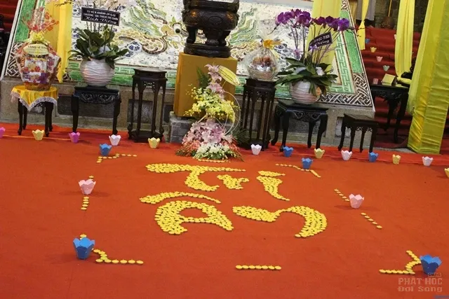 Trường TCPH Khánh Hòa đốt nến tưởng niệm giác linh HT Thích Thiện Bình Trường TCPH Khánh Hòa đốt nến tưởng niệm giác linh HT Thích Thiện Bình image-1731933001713