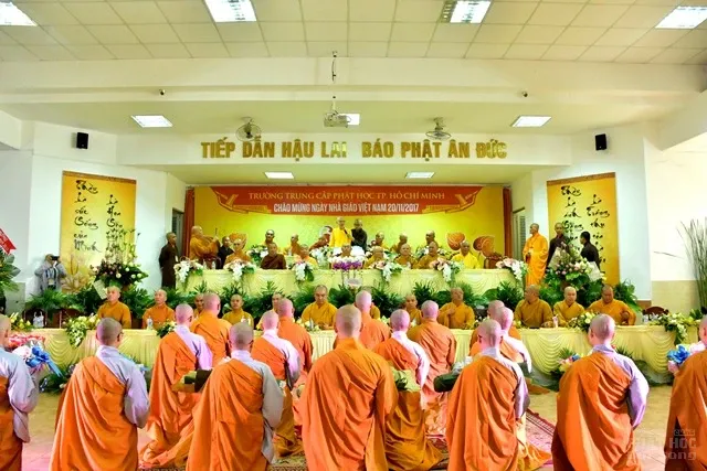 Trường Trung cấp Phật Học thành phố Hồ Chí Minh tổ chức lễ 20/11 image-1731941009810