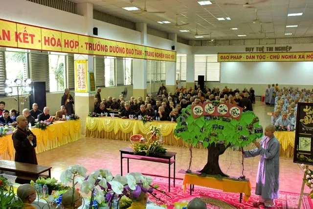 Trường Trung cấp Phật Học thành phố Hồ Chí Minh tổ chức lễ 20/11 image-1731941010498