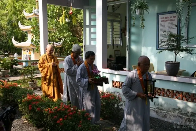 TT Thích Minh Thành giảng tại Chùa Bửu Châu image-1731746170897