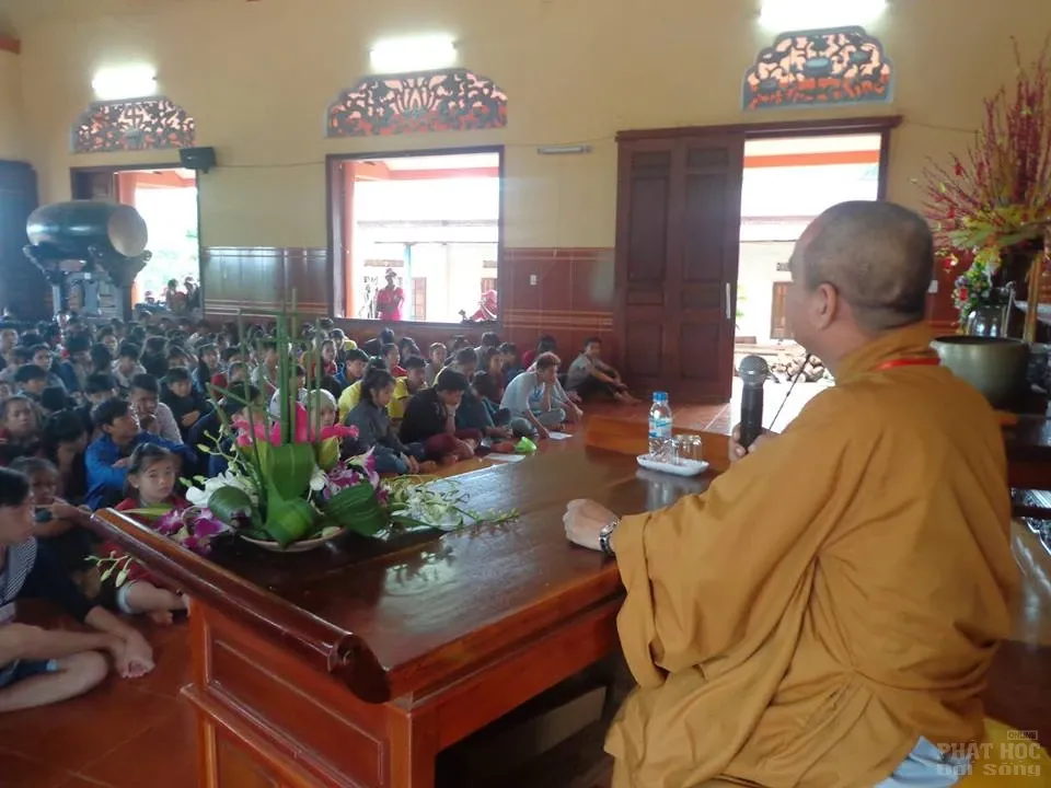 TT Thích Nguyên Liên giảng Lòng trung hiếu của Đạo Phật qua dòng lịch sử 2 TT Thích Nguyên Liên giảng Lòng trung hiếu của Đạo Phật qua dòng lịch sử image-1731748727747