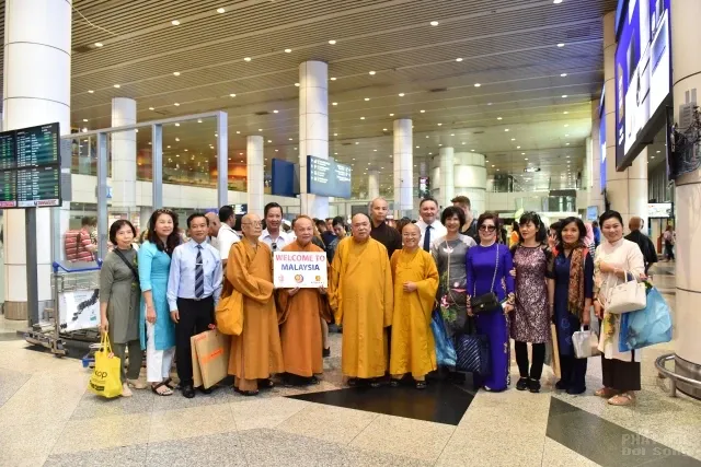 TT. Thích Nhật Từ nhận giải thưởng Nhà cải cách Phật giáo Toàn cầu 2017 image-1732291984722