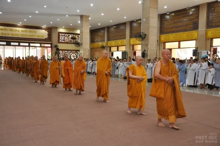 Tưởng niệm Tổ sư - khai mạc thư viện tại Pháp viện Minh Đăng Quang image-1731943004952