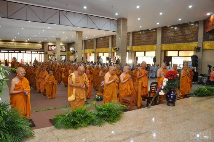 Tưởng niệm Tổ sư - khai mạc thư viện tại Pháp viện Minh Đăng Quang image-1731943005687