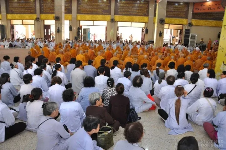 Tưởng niệm Tổ sư - khai mạc thư viện tại Pháp viện Minh Đăng Quang image-1731943008559