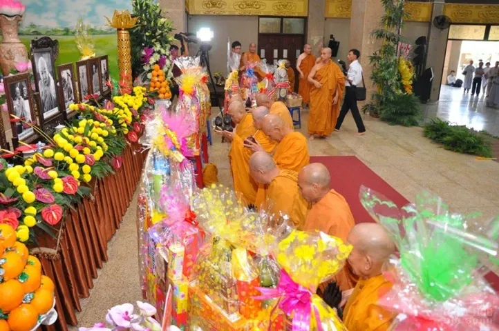 Tưởng niệm Tổ sư - khai mạc thư viện tại Pháp viện Minh Đăng Quang image-1731943013680