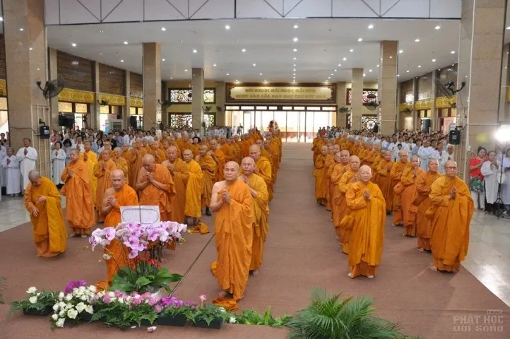 Tưởng niệm Tổ sư - khai mạc thư viện tại Pháp viện Minh Đăng Quang image-1731943014375