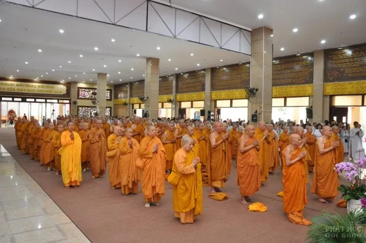 Tưởng niệm Tổ sư - khai mạc thư viện tại Pháp viện Minh Đăng Quang image-1731943015009