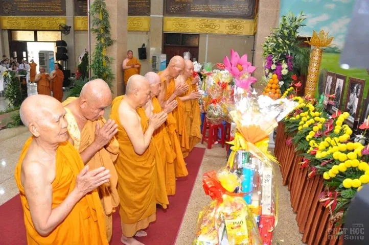 Tưởng niệm Tổ sư - khai mạc thư viện tại Pháp viện Minh Đăng Quang image-1731943015670