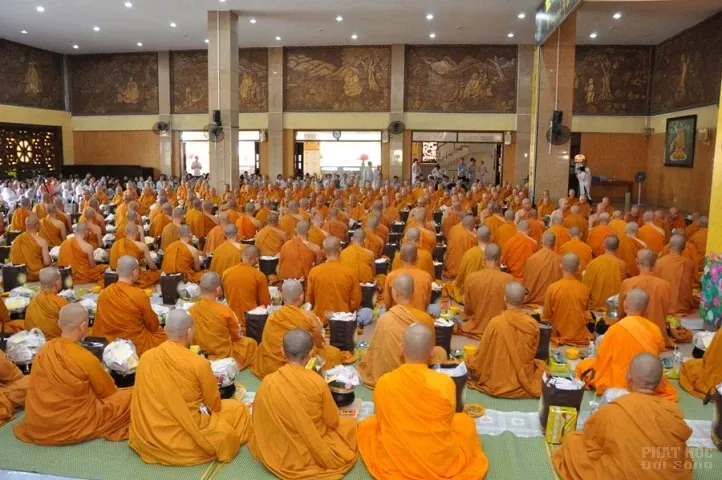 Tưởng niệm Tổ sư - khai mạc thư viện tại Pháp viện Minh Đăng Quang image-1731943016453