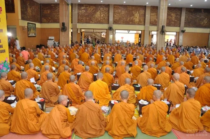 Tưởng niệm Tổ sư - khai mạc thư viện tại Pháp viện Minh Đăng Quang image-1731943018756