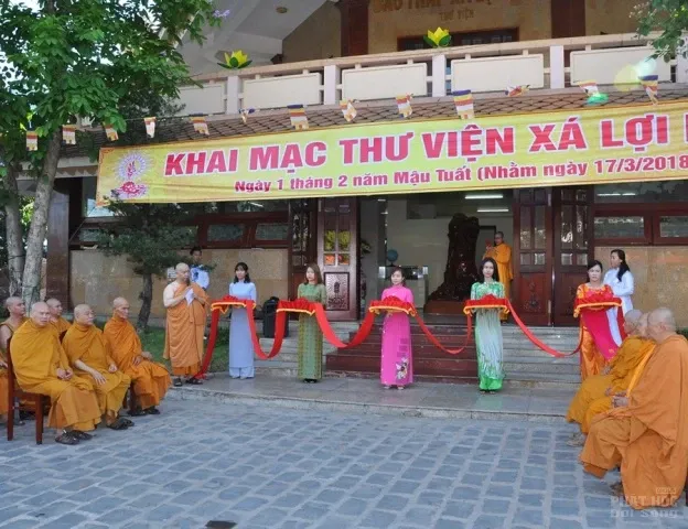 Tưởng niệm Tổ sư - khai mạc thư viện tại Pháp viện Minh Đăng Quang image-1731943023317