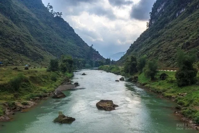 Vẻ đẹp thiên nhiên và con người rẻo cao Hà Giang 4 Vẻ đẹp thiên nhiên và con người rẻo cao Hà Giang image-1731726260840