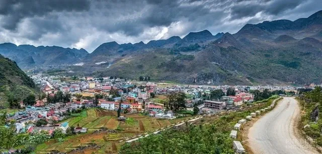 Vẻ đẹp thiên nhiên và con người rẻo cao Hà Giang 11 Vẻ đẹp thiên nhiên và con người rẻo cao Hà Giang image-1731726264803