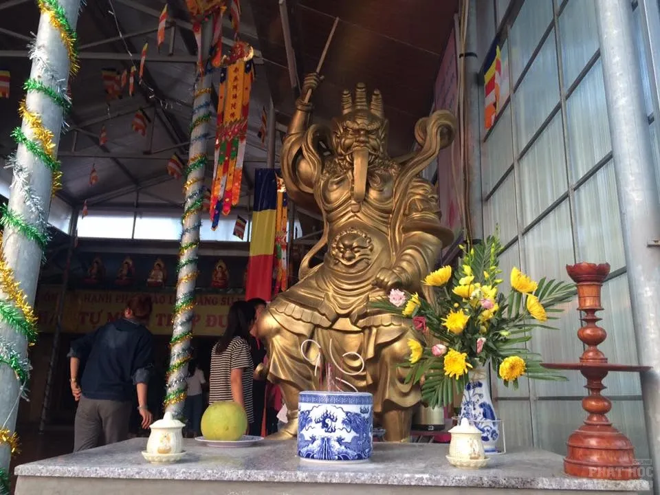 Về Hưng Nguyên thăm chùa Long Hoa image-1731920131250