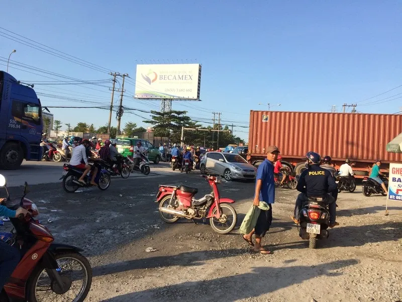 Video: Vụ hôi của tại cầu Ông Bố - Bình Dương image-1731933681043