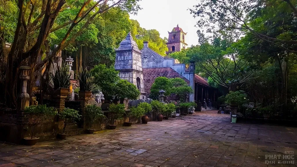 Việt Phủ Thành Chương nét đẹp cổ kính image-1731934729359
