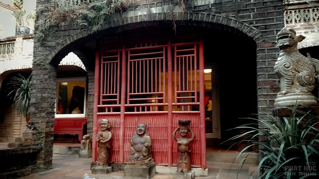 Việt Phủ Thành Chương nét đẹp cổ kính image-1731934740834