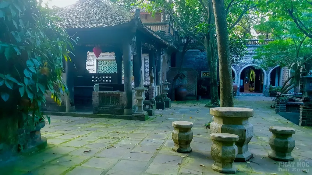 Việt Phủ Thành Chương nét đẹp cổ kính image-1731934743157