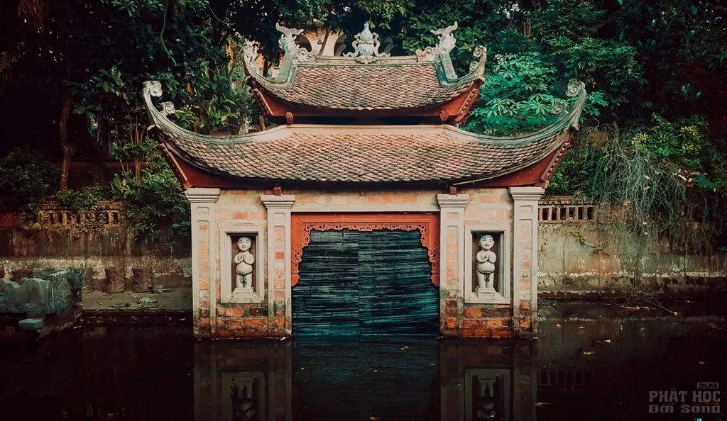 Việt Phủ Thành Chương nét đẹp cổ kính image-1731934746373