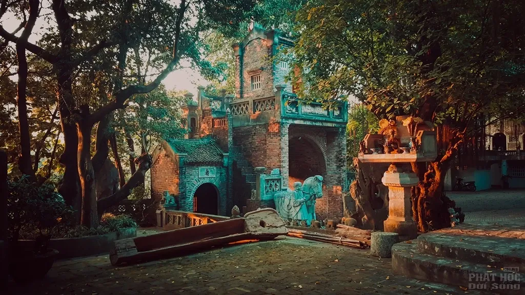 Việt Phủ Thành Chương nét đẹp cổ kính image-1731934747497