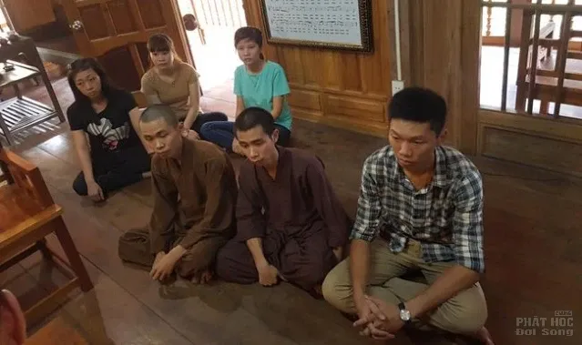 Vụ đánh bài trong chùa Mồi, Thái Nguyên: Trục xuất 2 chủ tiểu tập tu ra khỏi thiền môn image-1731919995191