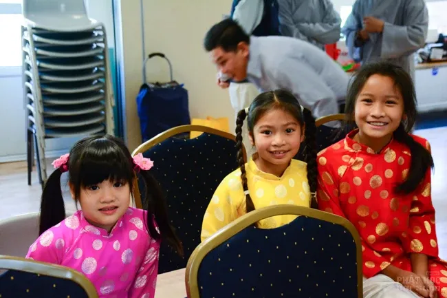 Vương Quốc Anh: Vu Lan trên xứ sương mù image-1731938488543