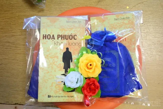 Vương Quốc Anh: Vu Lan trên xứ sương mù image-1731938489278