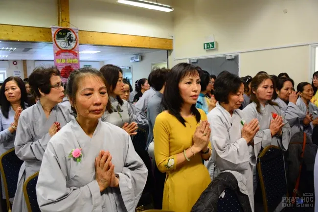 Vương Quốc Anh: Vu Lan trên xứ sương mù image-1731938500773